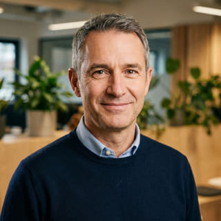 James Mitchell, directeur général chez Vela Rendecto, dans une image de profil